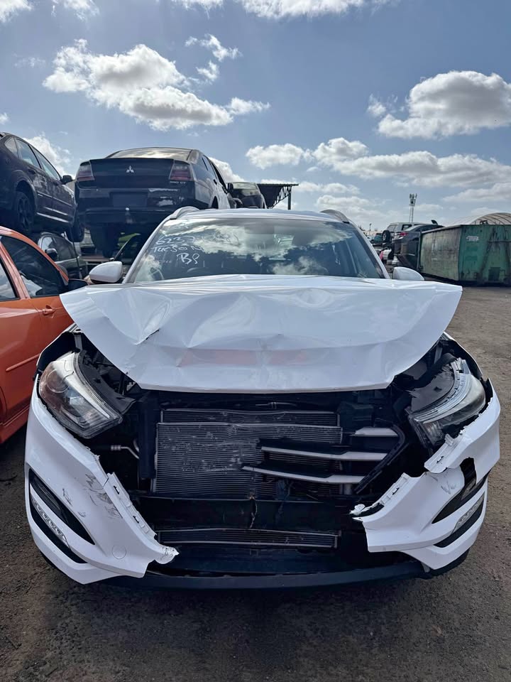 Wrecking 2016 Hyundai Tucson - Wrecking 2016 Hyundai Tucson Perth - ZZ Auto Wreckers Wrecking 2016 Hyundai Tucson-zz-auto-wreckers