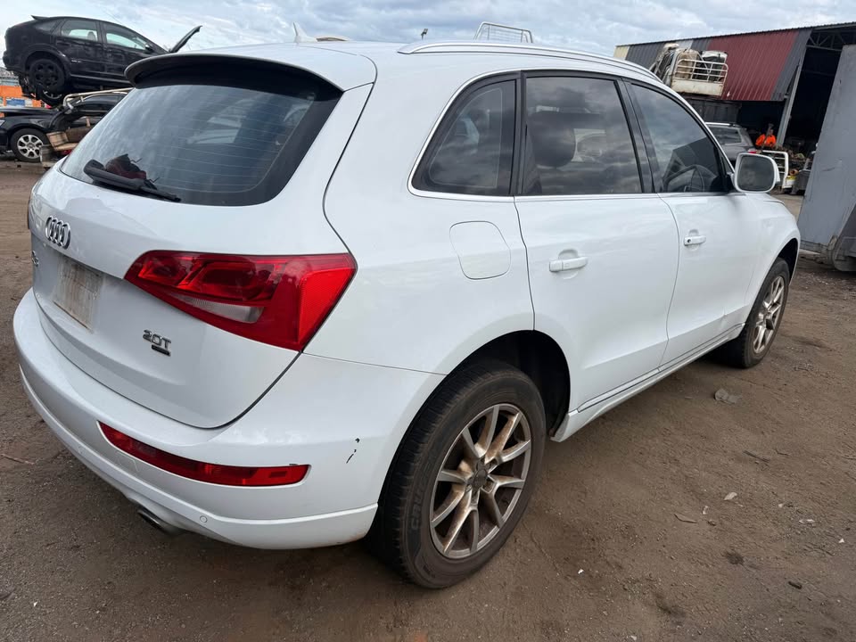 Audi Q5 6 - Wrecking 2012 Audi Q5 - ZZ Auto Wreckers Audi Q5 Wrecking Now – Quality Used Parts Available