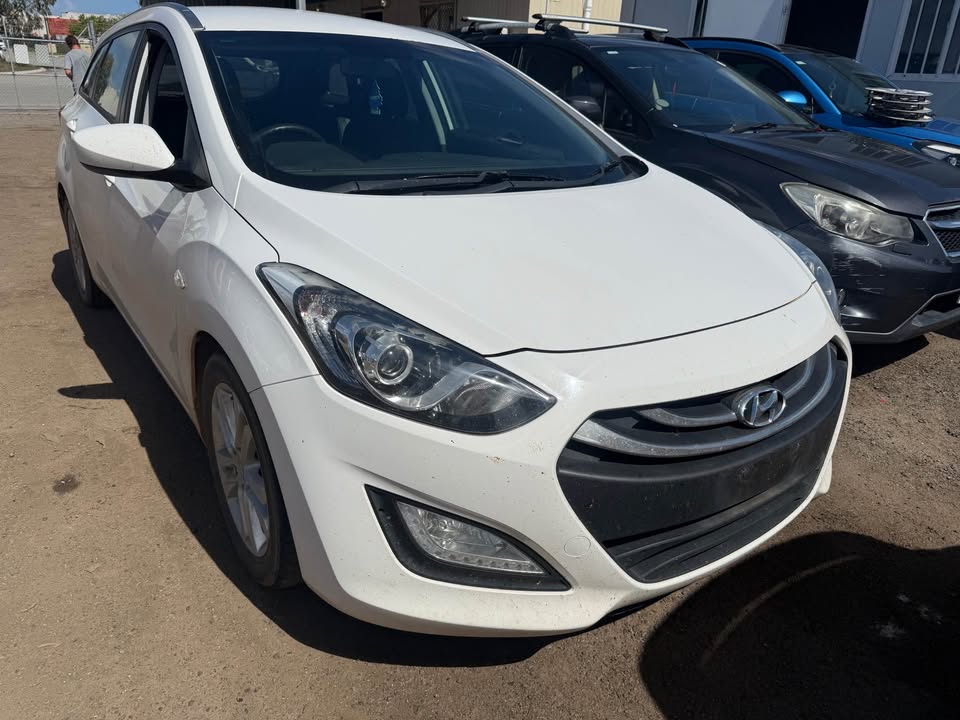 Wrecking 2012 Hyundai I30 1 - Wrecking Now 2012 Hyundai i30 - ZZ Auto Wreckers 2012 Hyundai i30 currently being wrecked in Adelaide