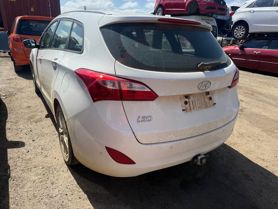 Wrecking 2012 Hyundai I30 2 - Wrecking Now 2012 Hyundai i30 - ZZ Auto Wreckers 2012 Hyundai i30 currently being wrecked in Adelaide