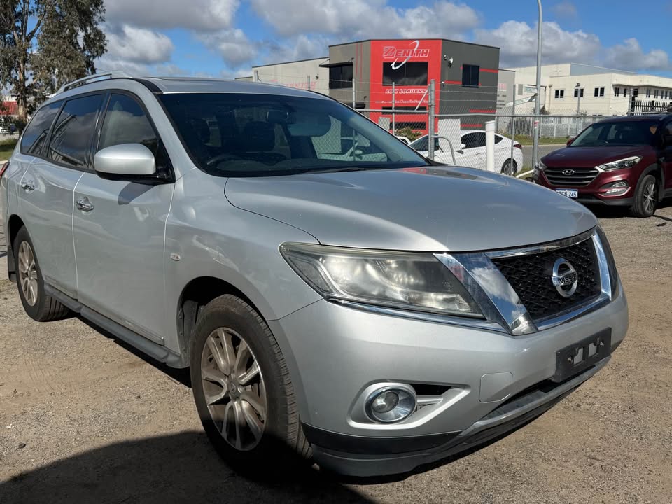 Wrecking 2014 Nissan Pathfinder 1 - Wrecking 2014 Nissan Pathfinder - ZZ Auto Wreckers Wrecking 2014 Nissan Pathfinder - Car Wreckers Perth WA